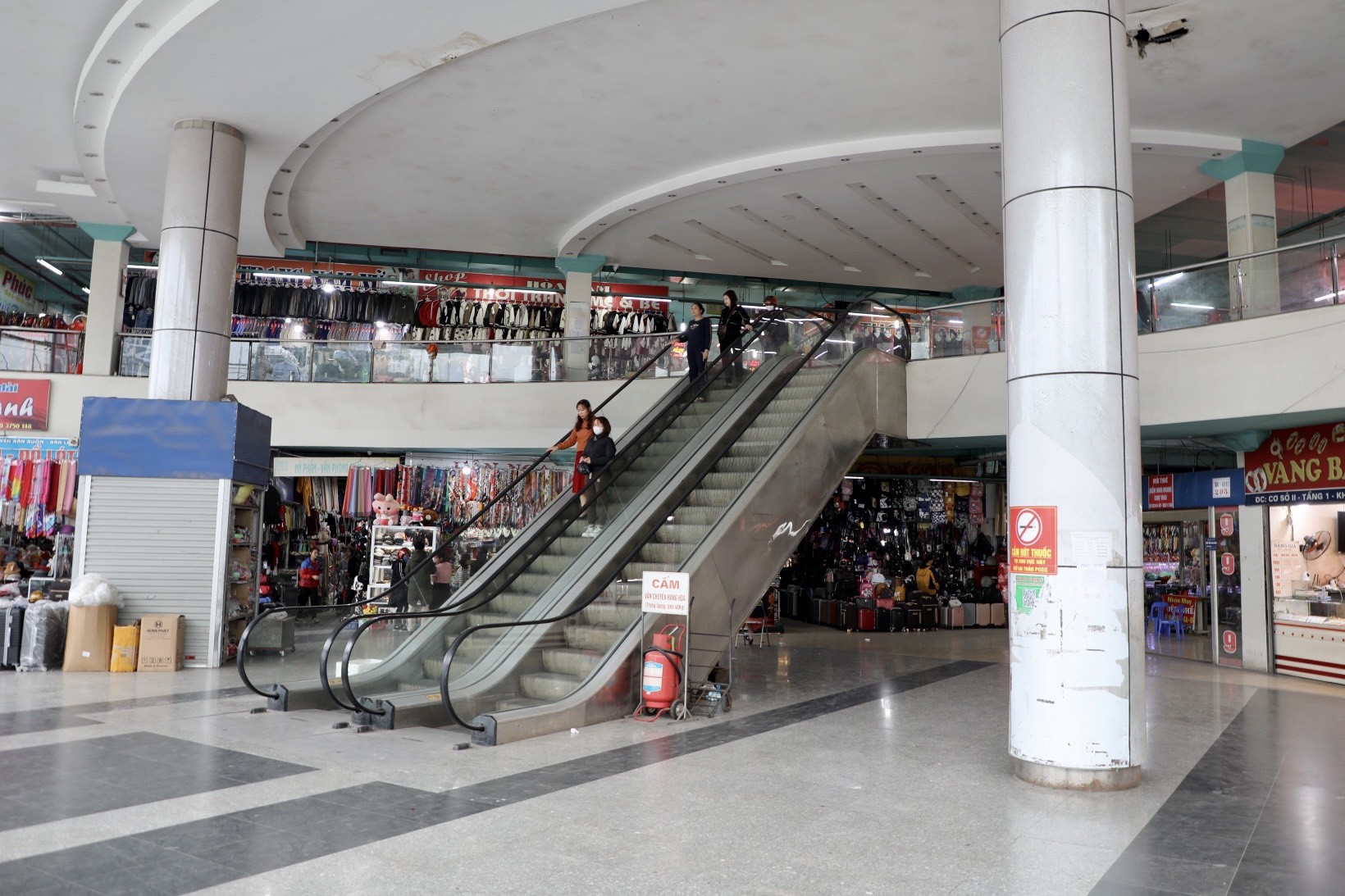 Lý do tiểu thương đồng loạt rời khu chợ lớn nhất Việt Bắc - Ảnh 2