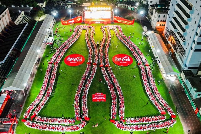Chiến dịch Tết 2023 của Coca-Cola ghi dấu tại giải thưởng Vạn Xuân Awards - Ảnh 2