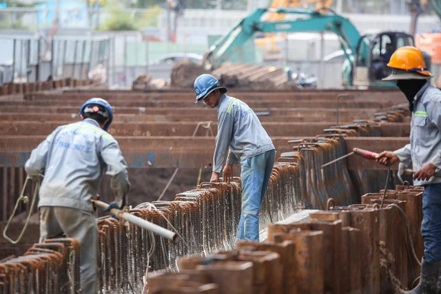 TP.HCM thi đua 365 ngày đêm, làm xuyên tết hoàn thành loạt công trình trọng điểm - Ảnh 1