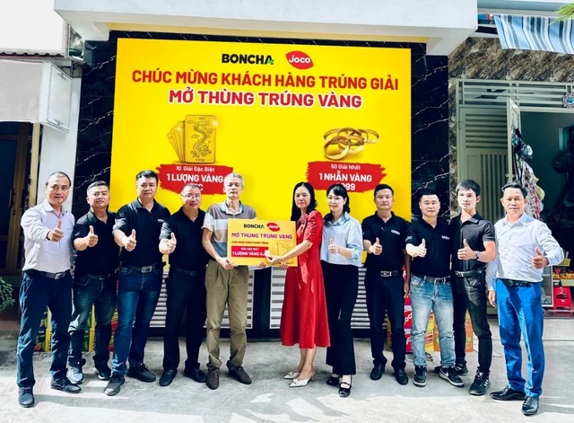 Lộ diện các chủ nhân 'Mở thùng trúng vàng' cùng BONCHA, JOCO - Ảnh 2