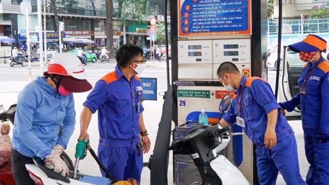 Giá xăng dầu biến động nhẹ