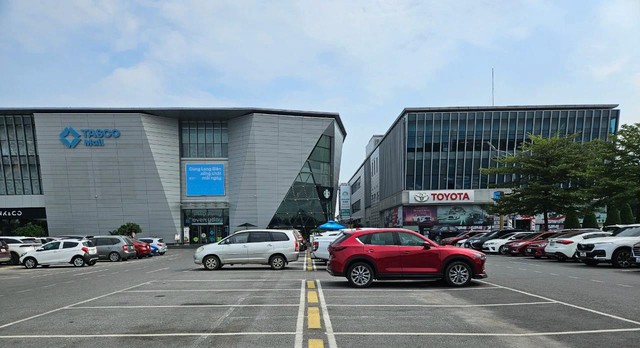 Thay đổi bất ngờ của "đại gia" phân phối ô tô lớn nhất Việt Nam sau khi về một nhà với "trùm" BOT - Ảnh 1