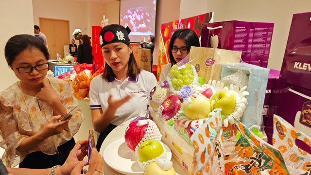 Trái cây "VIP" được chuộng - Ảnh 1