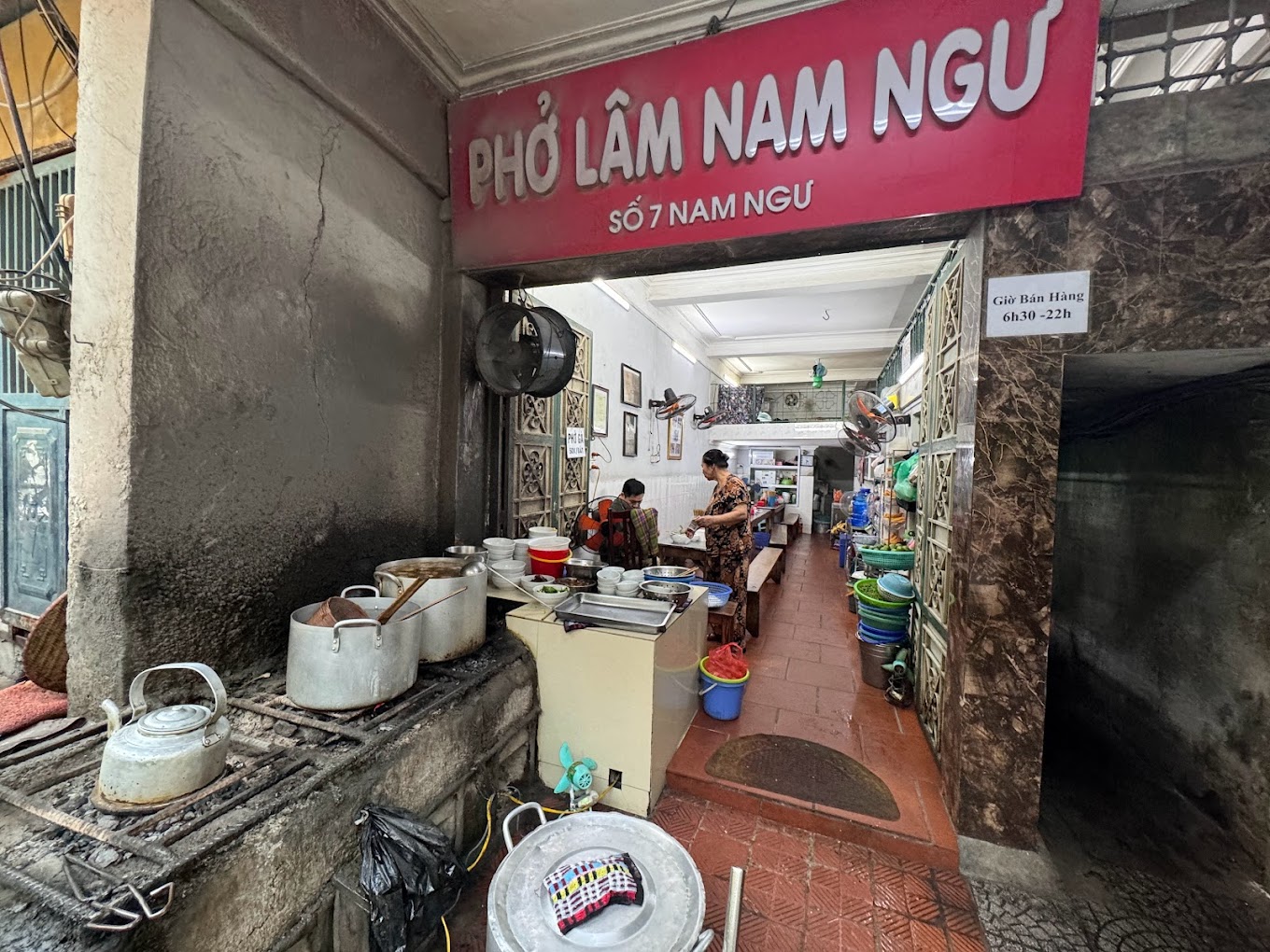 Các vị khách từng nhận xét thế nào về hàng phở gà 50 năm ở Hà Nội bị TikToker tố đuổi khách ngồi xe lăn? - Ảnh 4