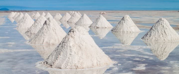 Phát hiện mỏ lithium lớn nhất từ trước đến nay: Giá trị 540 tỷ USD, đủ sản xuất 375 triệu xe điện – Quốc gia này đã giàu càng thêm ‘giàu mất gỡ’ - Ảnh 1