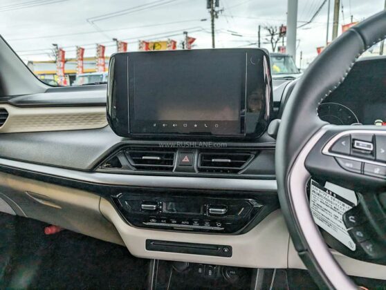 Ảnh thực tế Suzuki Swift 2024 tại đại lý: Hiện đại hơn nhưng nhiều chi tiết thiết kế rối, nhiều công nghệ an toàn - Ảnh 9