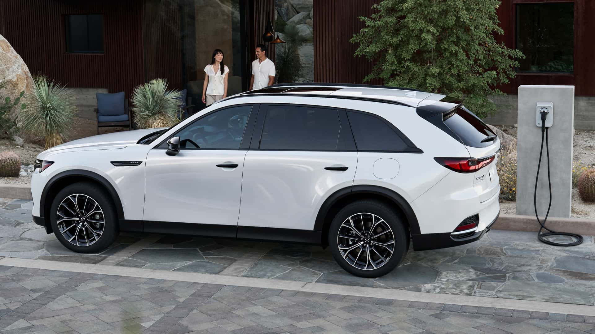 Ra mắt Mazda CX-70: Phiên bản thu nhỏ của CX-90, động cơ I6 như BMW, giá quy đổi dự kiến dưới 900 triệu - Ảnh 9