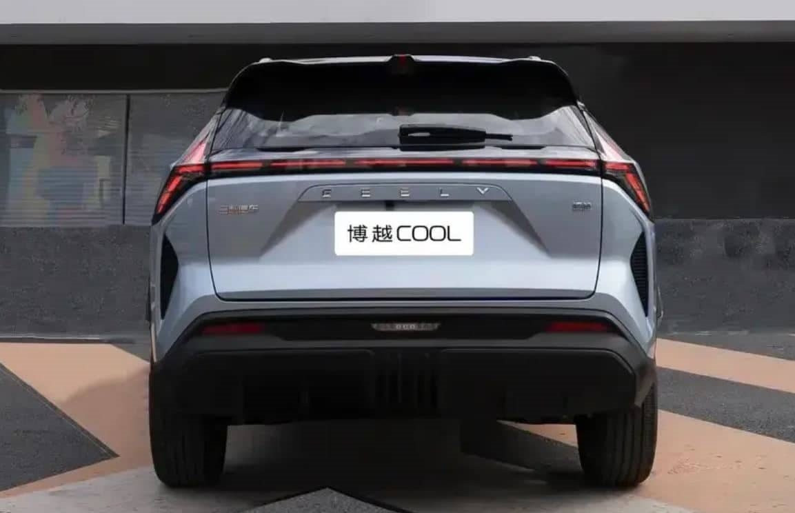Hãng xe vừa vào Việt Nam ra mắt 'kẻ hủy diệt' Mazda CX-5: ngoại hình góc cạnh, giá bán rẻ hơn cả Kia Morning - Ảnh 3