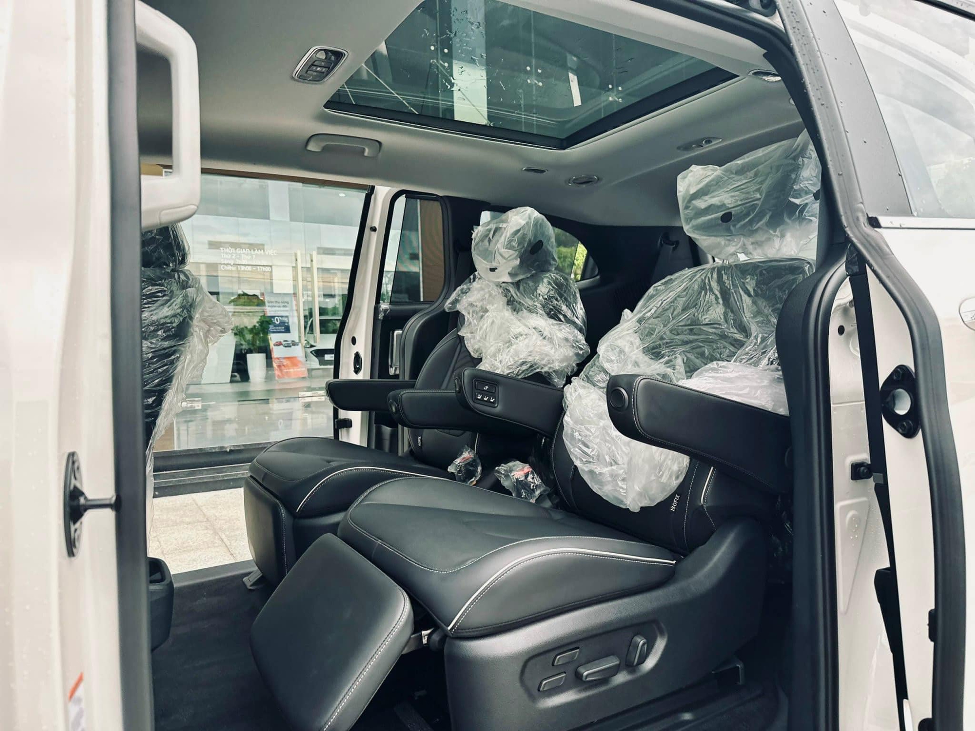 Hyundai Custin giảm giá mạnh hơn tại đại lý: Bản full giảm nhiều nhất 40 triệu, tăng sức cạnh tranh Innova - Ảnh 6