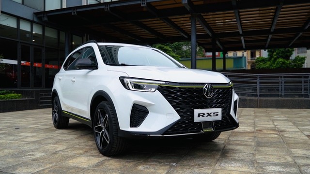 MG RX5 giảm giá kỷ lục còn 580 triệu tại đại lý: Cùng cỡ Tucson nhưng rẻ ngang Venue - Ảnh 1