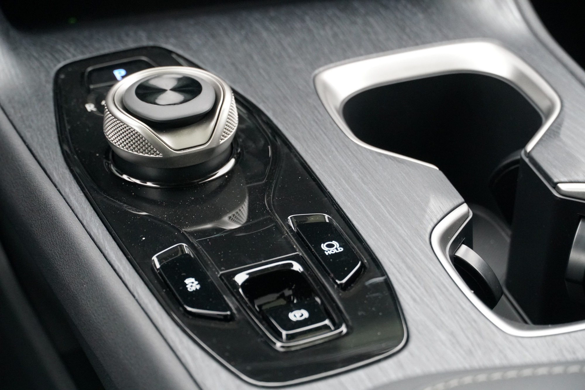 Lexus đăng ký RZ tại Việt Nam: Xe sang chạy điện chung dáng RX, đi tối đa 450 km, ngang cỡ Mercedes EQE SUV - Ảnh 6