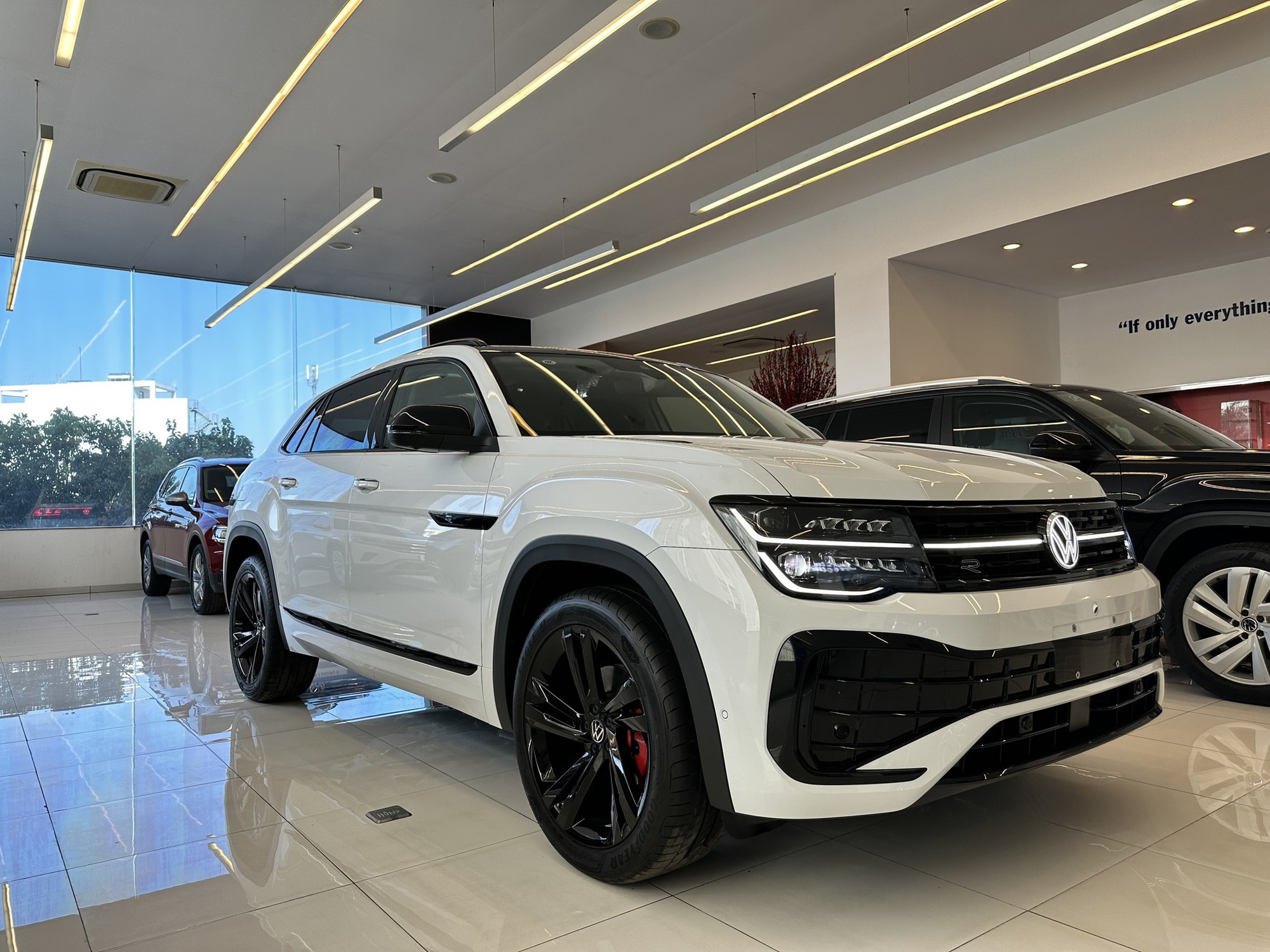 Loạt xe mới đã về Việt Nam, chờ ra mắt năm nay: Jimny, Teramont X có giá, các mẫu Trung Quốc nằm ở phân khúc 'hot' - Ảnh 2