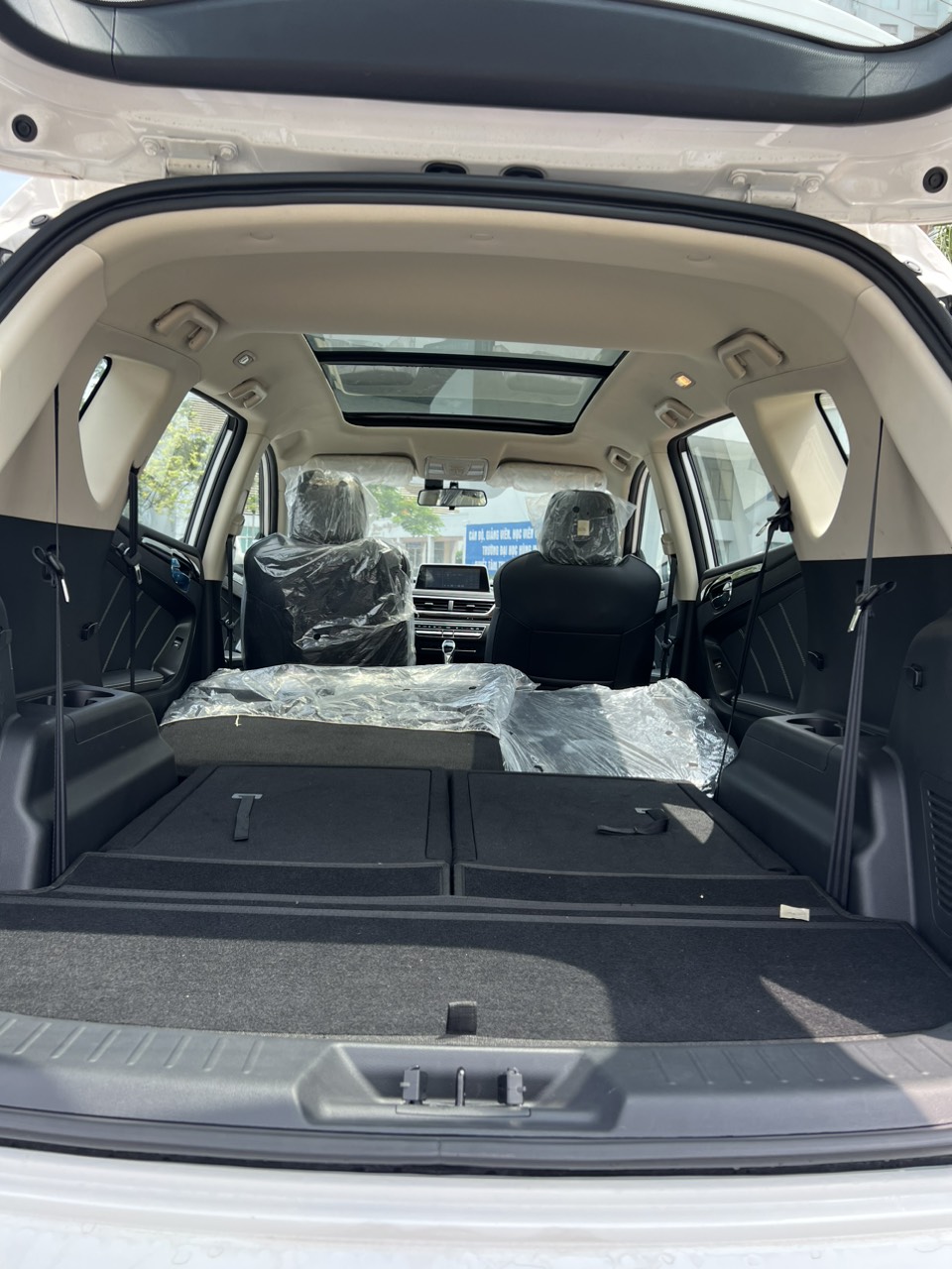 Xế lạ Dongfeng Glory 580 xả kho giá 450 triệu: 7 chỗ, cùng cỡ CR-V, Outlander nhưng rẻ ngang xe hạng A - Ảnh 8