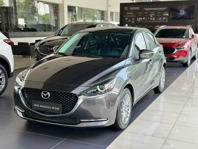 Vì sao Mazda2 tại thị trường này có giá 3,5 tỷ đồng ngang ngửa ô tô hạng sang, đắt gấp 7 lần Việt Nam? - Ảnh 1