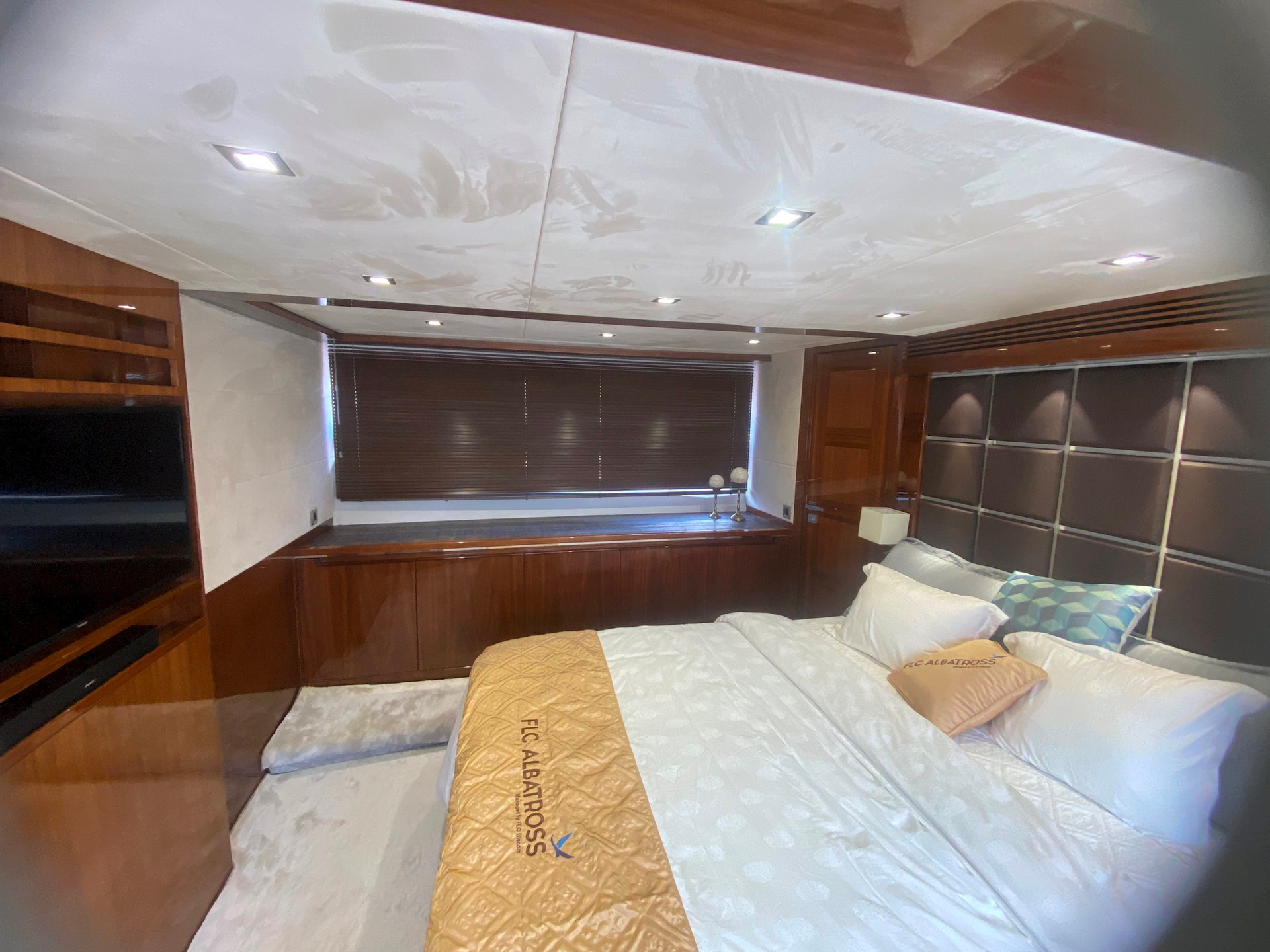 Số phận chiếc du thuyền triệu USD của FLC hiện ra sao sau nhiều lần 'đại hạ giá'? - Ảnh 2