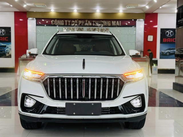 Lô Hongqi HS5 đầu tiên Việt Nam chốt giá 959 triệu: Đều ‘full option’, không phải xe mới, nhiều công nghệ đấu Santa Fe - Ảnh 1