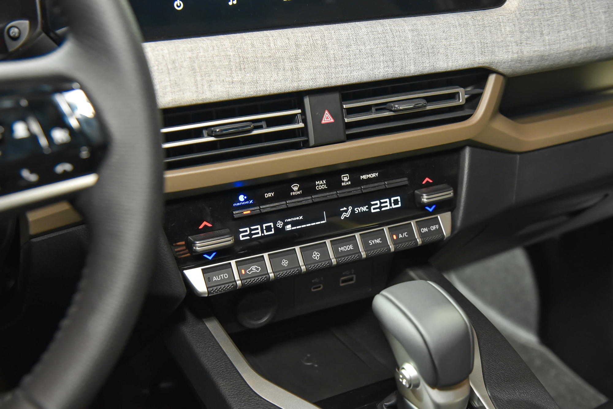 Chi tiết Mitsubishi Xforce bản ‘full option’ tại Việt Nam: Long lanh như concept, nhiều công nghệ lần đầu có trong phân khúc B - Ảnh 15