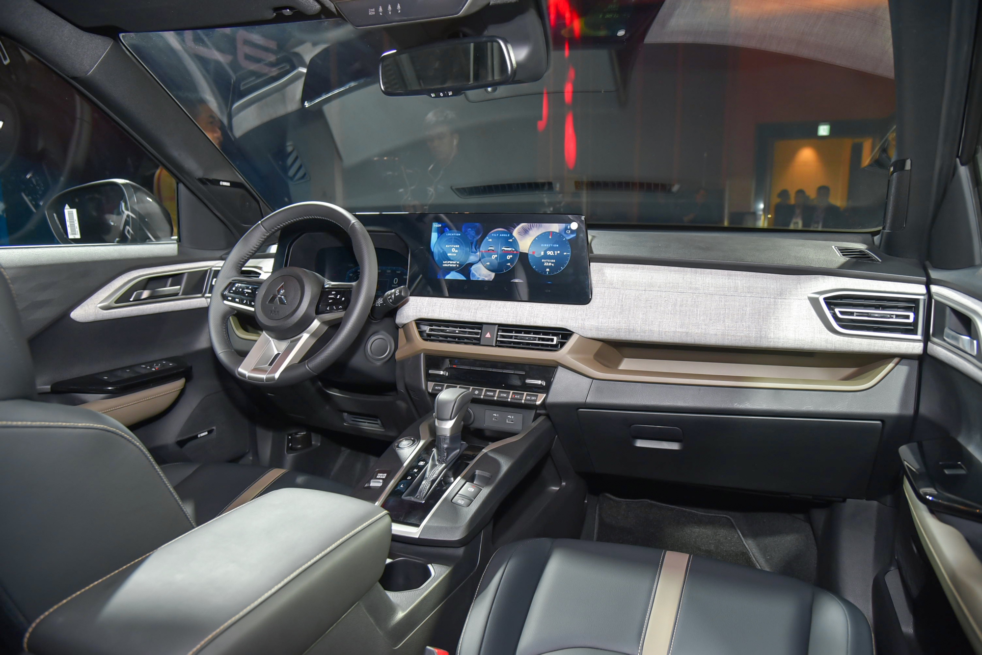 Chi tiết Mitsubishi Xforce bản ‘full option’ tại Việt Nam: Long lanh như concept, nhiều công nghệ lần đầu có trong phân khúc B - Ảnh 11