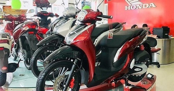 Giá xe máy Honda giảm kỷ lục: Vision chỉ còn 29 triệu đồng, SH, LEAD... cùng loạt xe hot rẻ chưa từng có