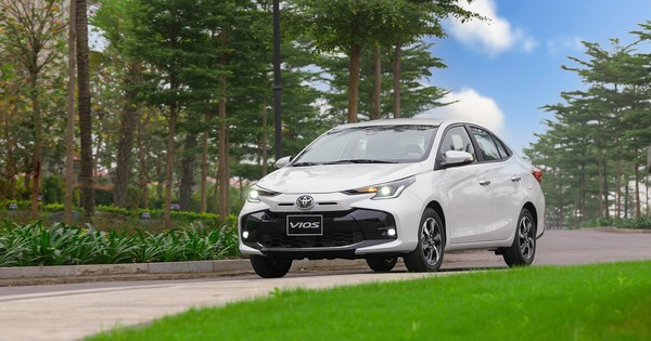 Toyota Vios giảm sâu hàng chục triệu đồng, quyết đòi lại thị phần