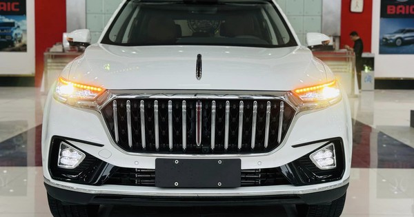 Lô Hongqi HS5 đầu tiên Việt Nam chốt giá 959 triệu: Đều ‘full option’, không phải xe mới, nhiều công nghệ đấu Santa Fe