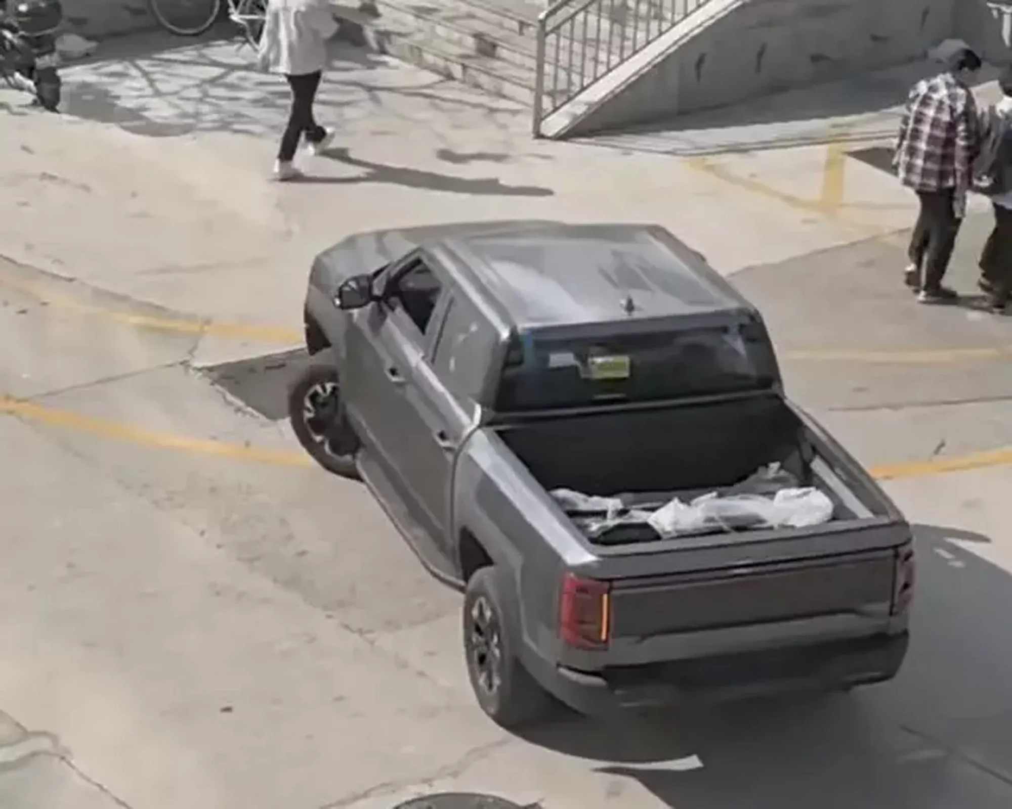 Bán tải của hãng số 1 Trung Quốc: Đầy bình đi 1200km, cựu sếp Audi vẽ xe - VinFast VF Wild có lo lắng? - Ảnh 7