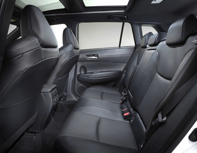 Sales hé lộ thông tin Corolla Cross 2024 sắp bán tại Việt Nam: Bỏ bản G, thêm cửa sổ trời toàn cảnh, phanh tay điện tử - Ảnh 9