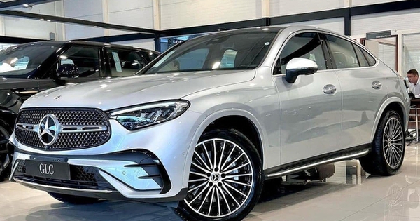 Đại lý nhận cọc Mercedes-Benz GLC 300 Coupe 2024: Giá dự kiến 3,3 tỷ, cuối năm mới có xe