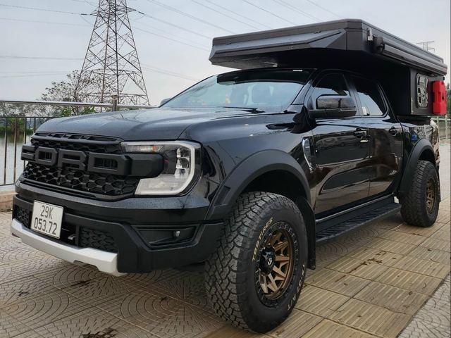 Chủ xe Ford Ranger chi hơn 300 triệu lắp nhà di động: Đủ điều hòa, tủ lạnh, bếp, sạc mặt trời, tháo lắp trong 15 phút - Ảnh 1
