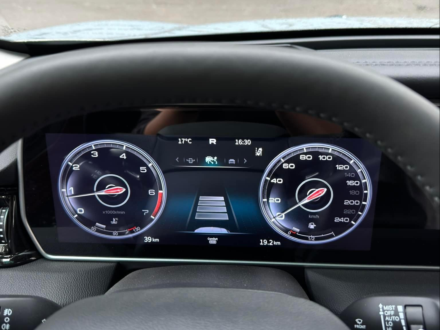 Lô Hongqi HS5 đầu tiên về Việt Nam: Nhiều option cao cấp, chỉ chờ giá cạnh tranh Santa Fe - Ảnh 8