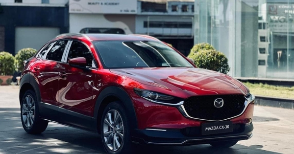 Loạt xe Mazda nhập ‘ngược dòng’ tăng giá đầu năm 2024: Giá Mazda2 tăng mạnh sau đợt giảm, CX-3 mới về cũng đắt hơn