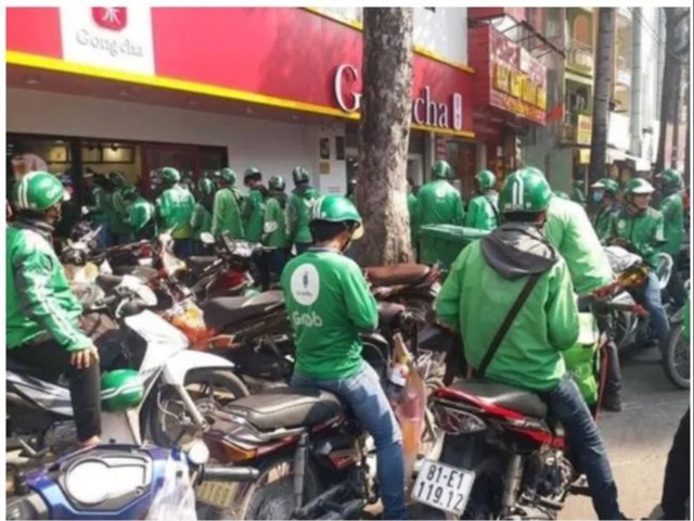 Người Việt chi 1,4 tỷ USD mua đồ ăn online từ Grab, ShopeeFood, thị trường F&B Đông Nam Á nóng giãy vì các thương hiệu Trung Quốc ồ ạt đổ bộ - Ảnh 1