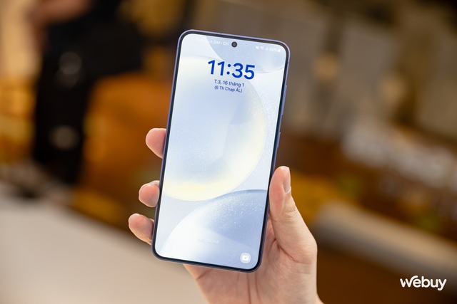 Trên tay Galaxy S24 và Galaxy S24+: Ngoại hình không đổi nhưng đây mới là nâng cấp quan trọng bậc nhất - Ảnh 7