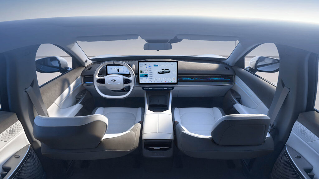 Xe Trung Quốc tiếp tục gây sốc: Đi 600km/sạc, trang bị như siêu xe, ngang cỡ Camry mà giá chỉ 550 triệu - Ảnh 7