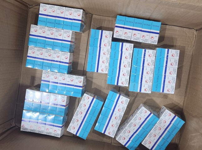 Phá đường dây sản xuất tân dược giả quy mô lớn tại TPHCM - Ảnh 5