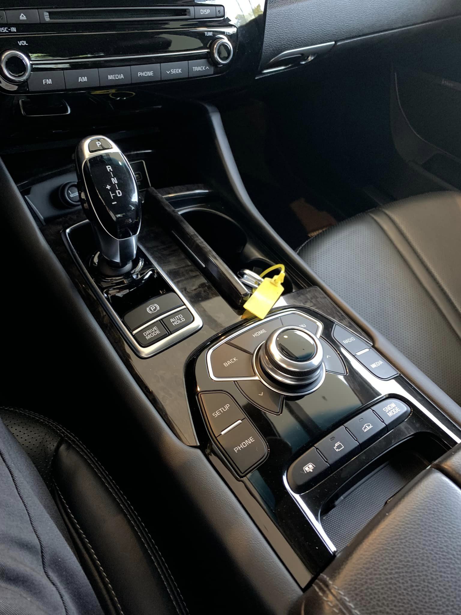 Xe lạ của KIA ở Việt Nam: Sang xịn như Mercedes S-Class, vừa giảm 1,2 tỷ đồng tranh khách với Camry - Ảnh 11