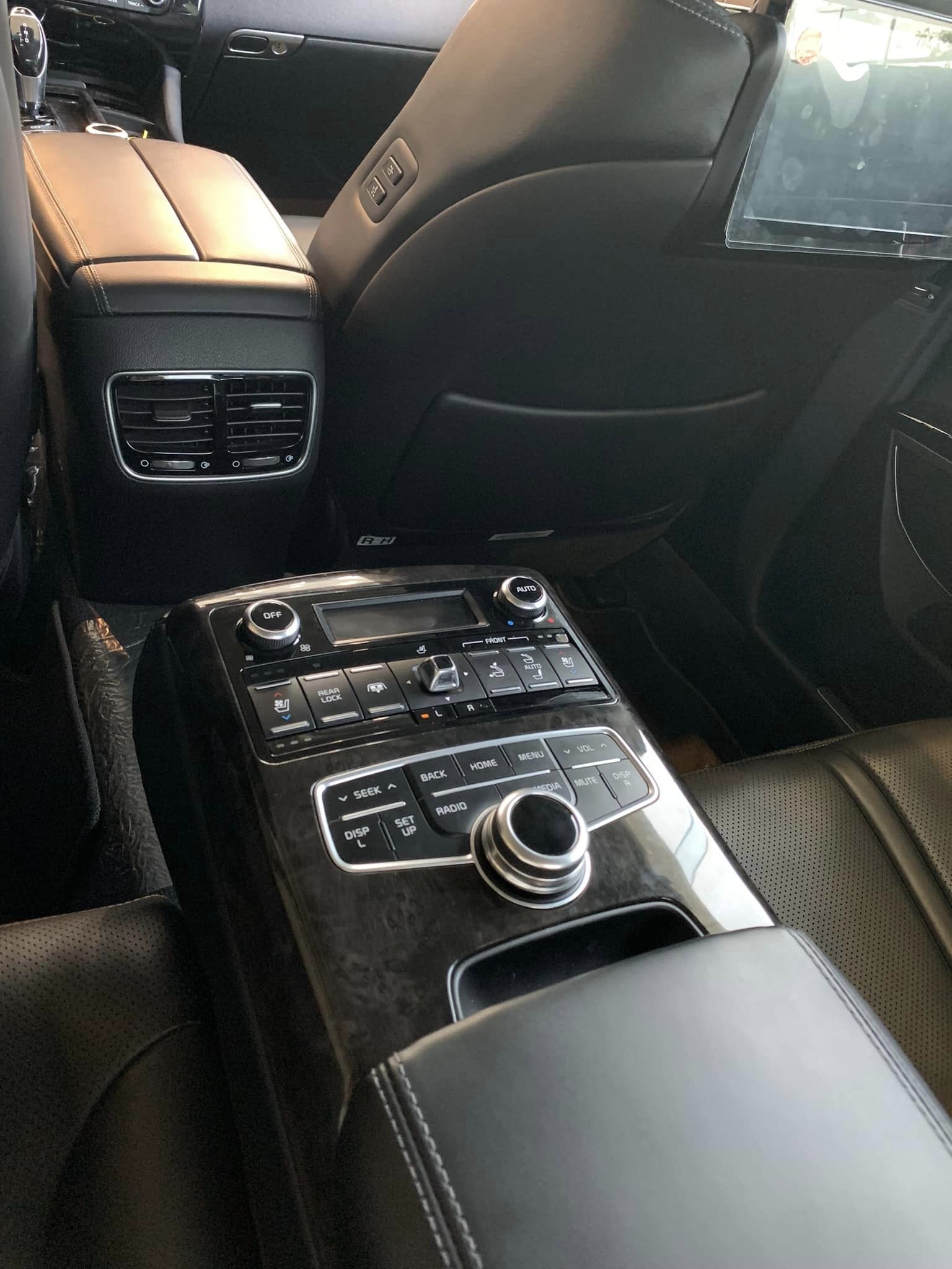 Xe lạ của KIA ở Việt Nam: Sang xịn như Mercedes S-Class, vừa giảm 1,2 tỷ đồng tranh khách với Camry - Ảnh 15