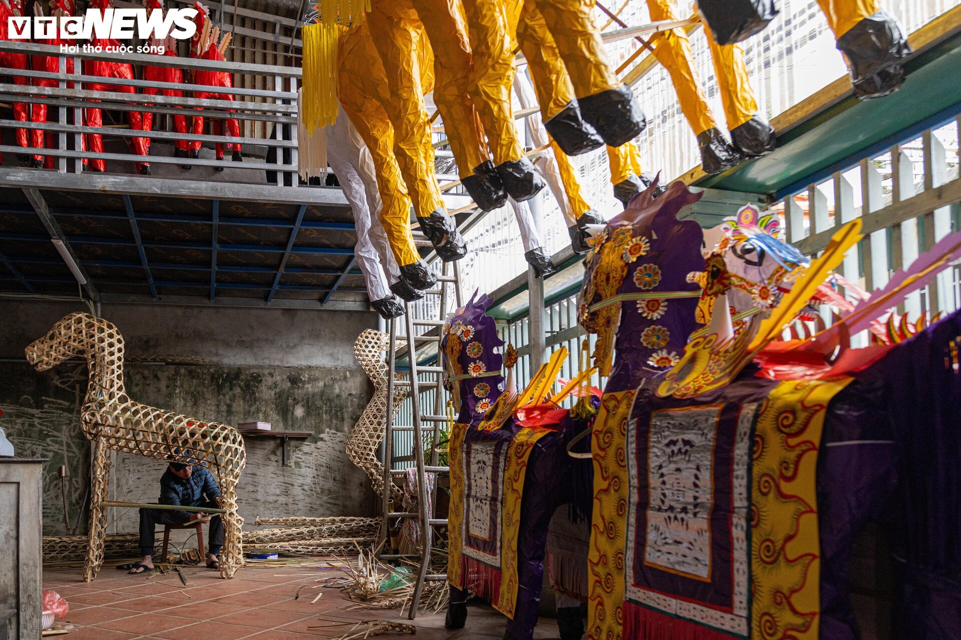 Làng 'âm phủ' Phúc Am tất bật chạy đơn hàng Tết - Ảnh 2