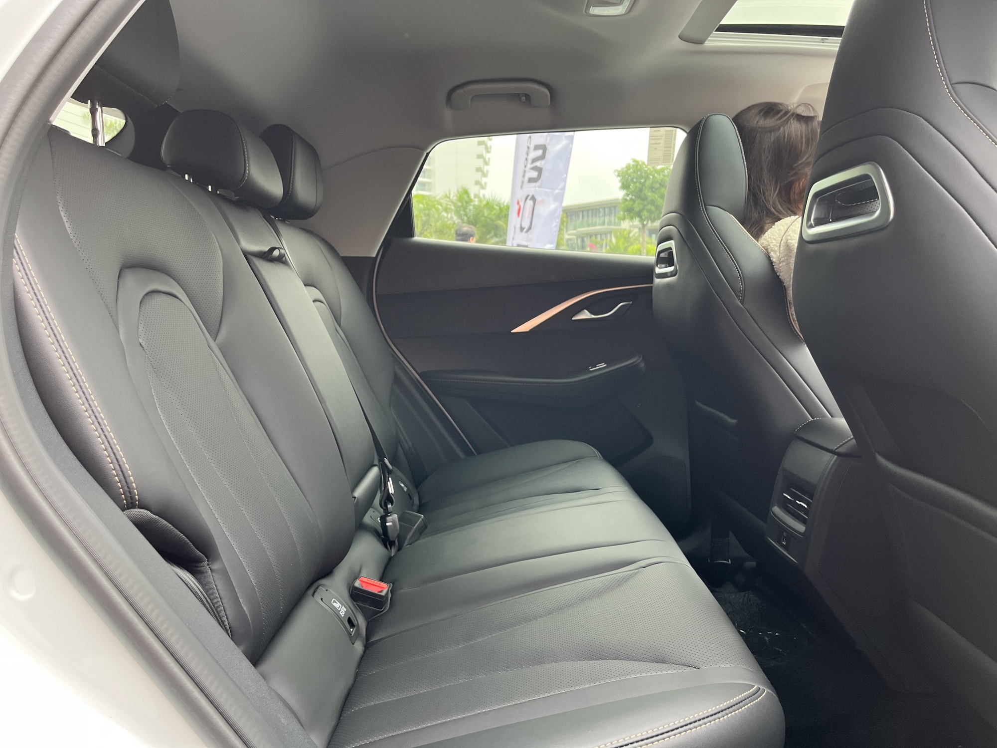 Chi tiết Omoda C5 tại Việt Nam: Đấu Creta, Seltos bằng loạt tính năng ADAS, ghế sau chưa thực sự rộng rãi - Ảnh 16