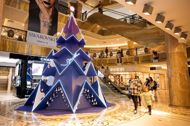 Tràng tiền Plaza khoe diện mạo mới trị giá hơn 10 triệu USD - Ảnh 1