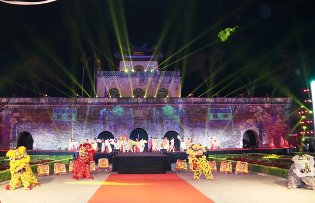 Bản sắc văn hóa Tết truyền thống lan tỏa khắp ngày hội Happy Tết 2024 - Ảnh 1