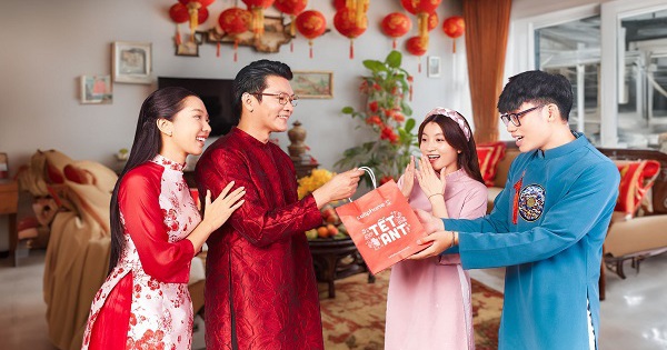 CellphoneS trao Tết 'ANt' ngập tràn ưu đãi