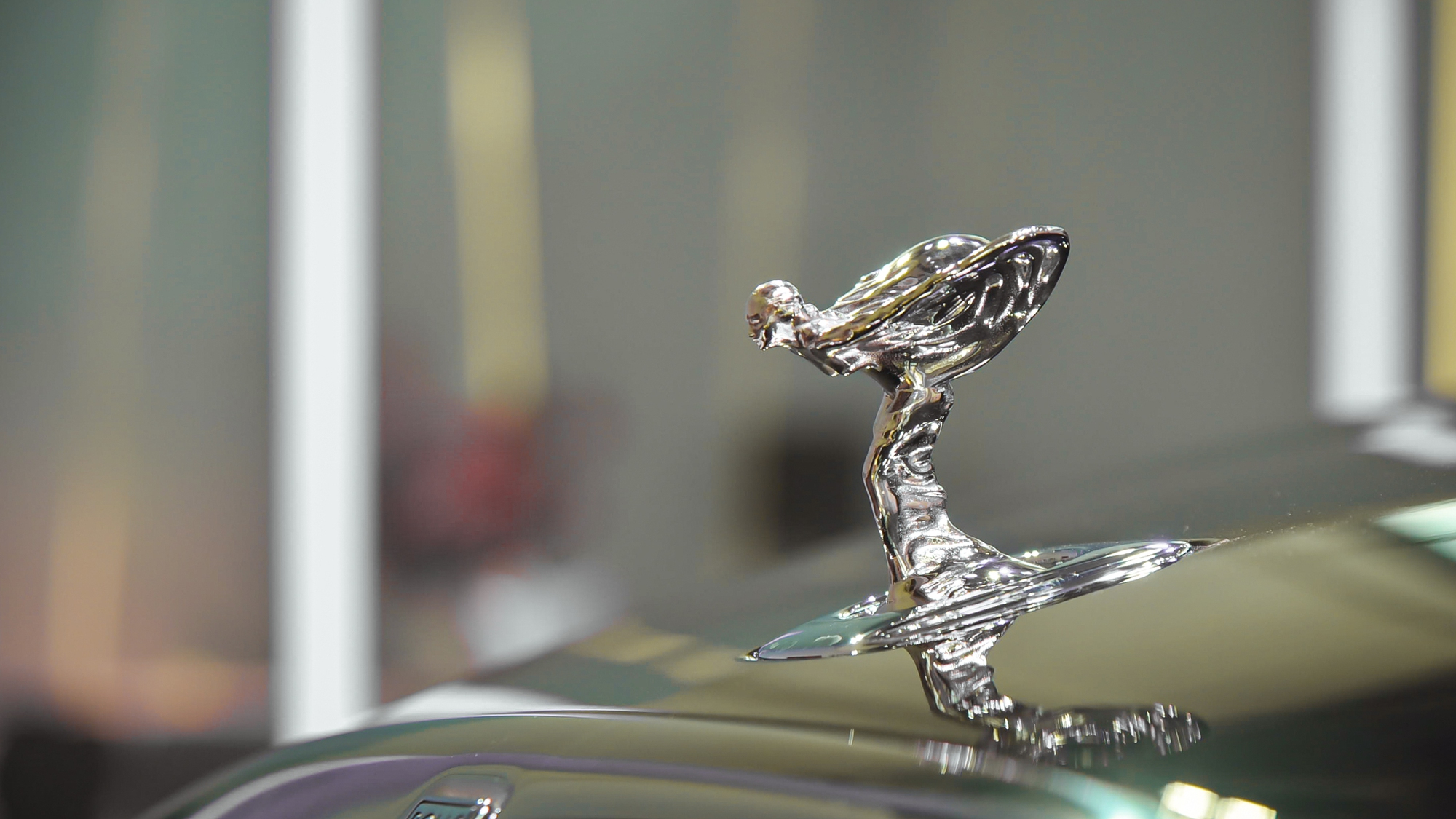 Cận cảnh Rolls-Royce Spectre vừa ra mắt Việt Nam: Giá từ 17,99 tỷ nhưng muốn ưng ý phải chi thêm vài tỷ mua option, sạc đầy mất 9 tiếng - Ảnh 9