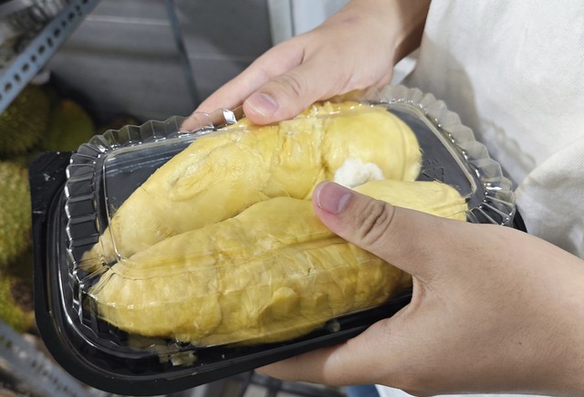 Vì sao sầu riêng Việt Nam bị EU kiểm tra thuốc trừ sâu? - Ảnh 1