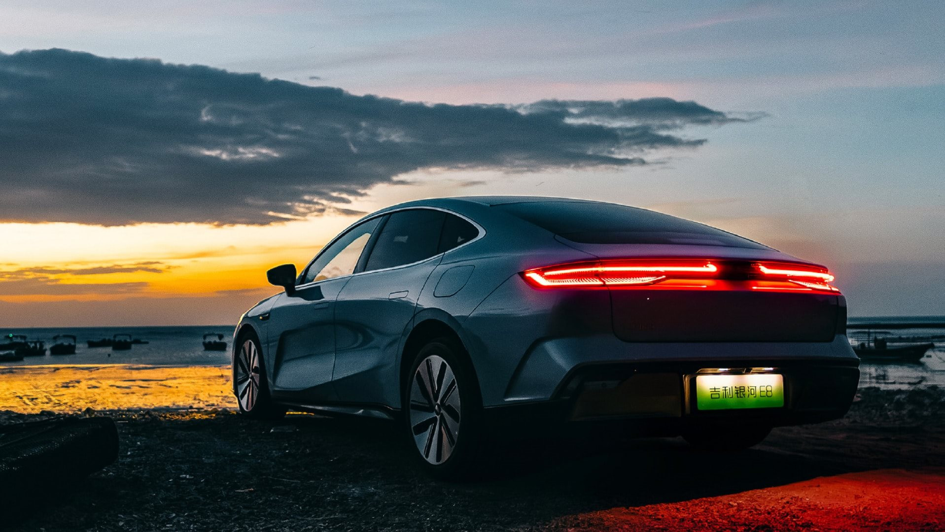 Thương hiệu vừa vào Việt Nam giới thiệu 'bom tấn' sedan điện nhìn là mê: có thông số vượt trội hơn Mercedes-Benz EQS, giá chỉ từ 600 triệu đồng - Ảnh 2