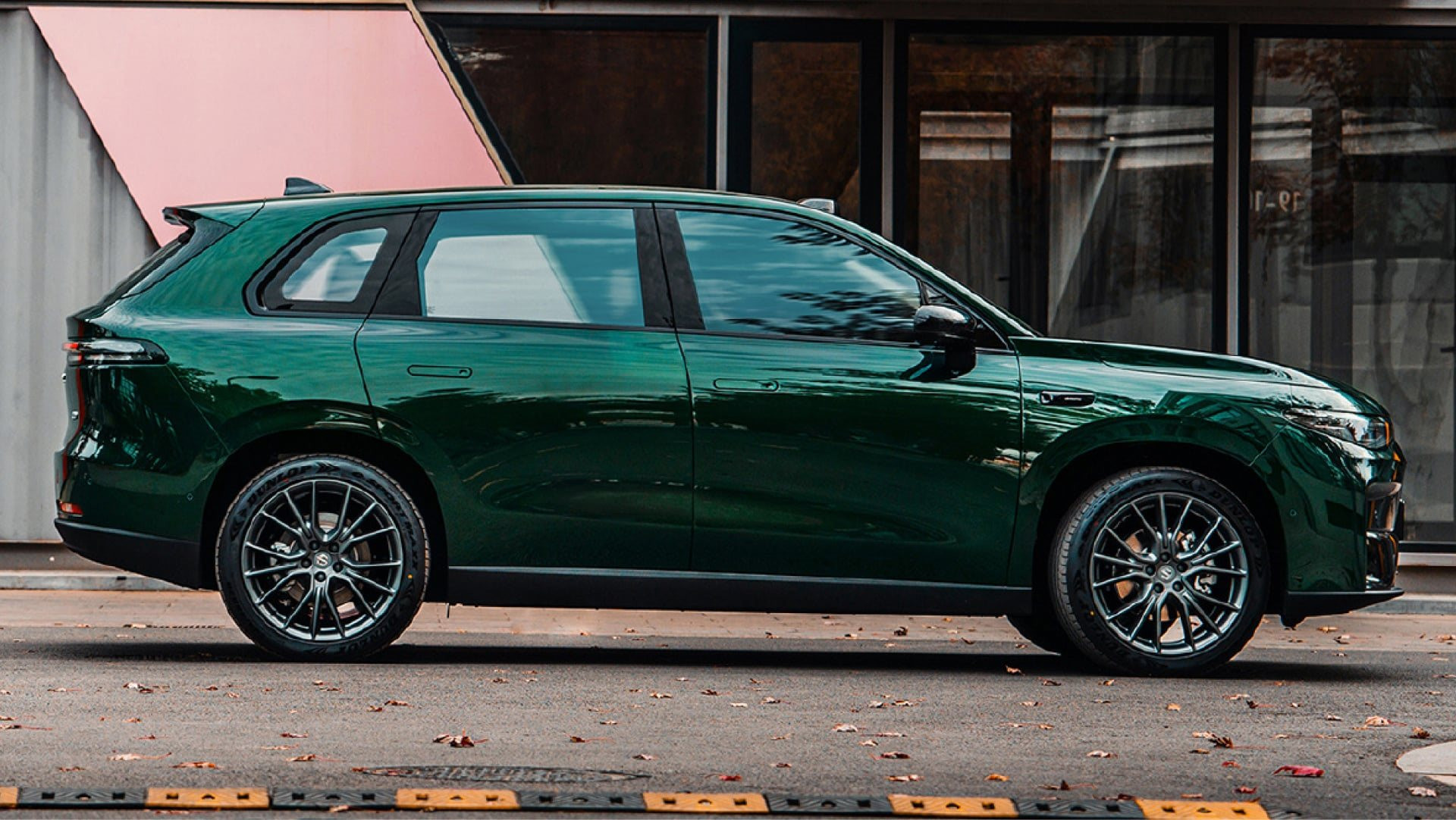 Mẫu SUV thiết kế đỉnh như Porsche cùng trang bị xịn xò, là đối thủ giá rẻ của Mazda CX-5 với mức giá chỉ từ 500 triệu đồng - Ảnh 2