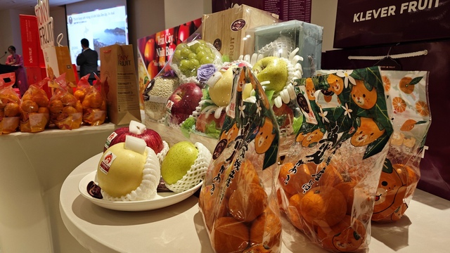 Táo Nhật Bản 500.000 đồng/quả vẫn bán chạy, vì sao? - Ảnh 1