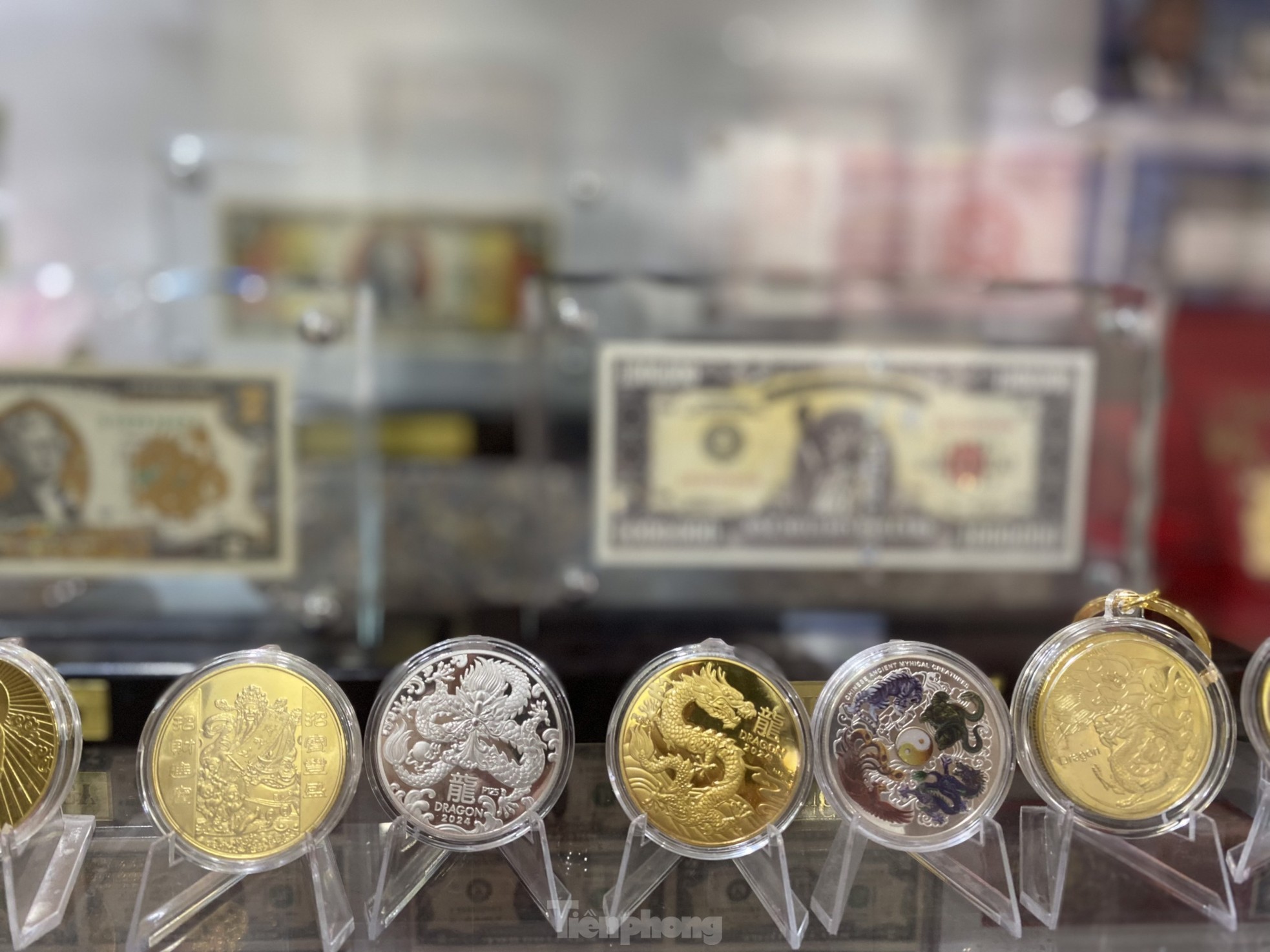 Săn lùng tiền mạ rồng vàng lì xì Tết - Ảnh 4