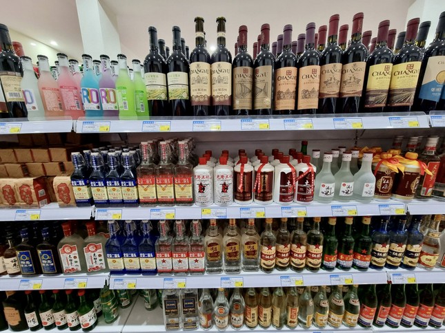 Thâm nhập 'thủ phủ' bán hàng Trung Quốc nghi nhập lậu tại Bắc Ninh - Ảnh 1