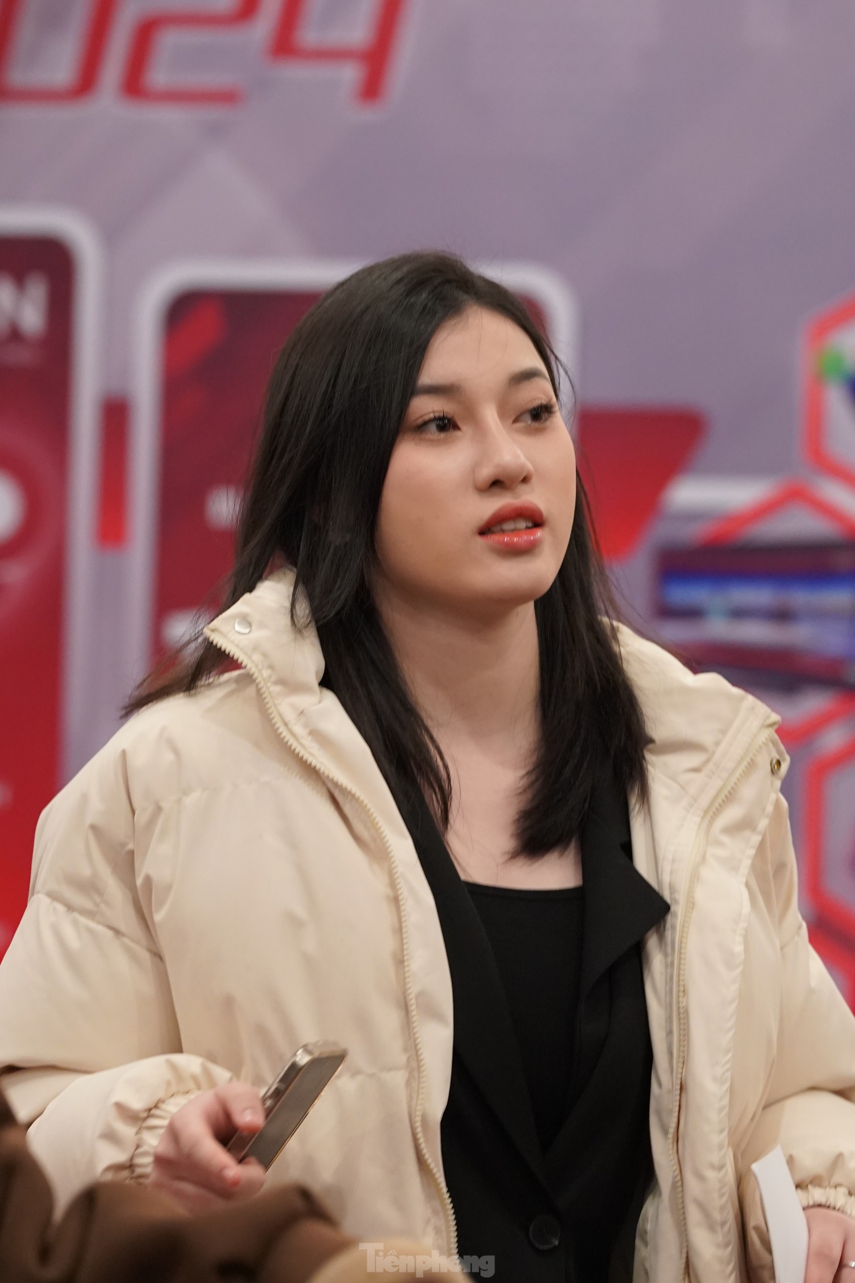 Ngày ghi hình Táo Quân đầu tiên: Phe vé đông nghịt, khán giả náo nức - Ảnh 9